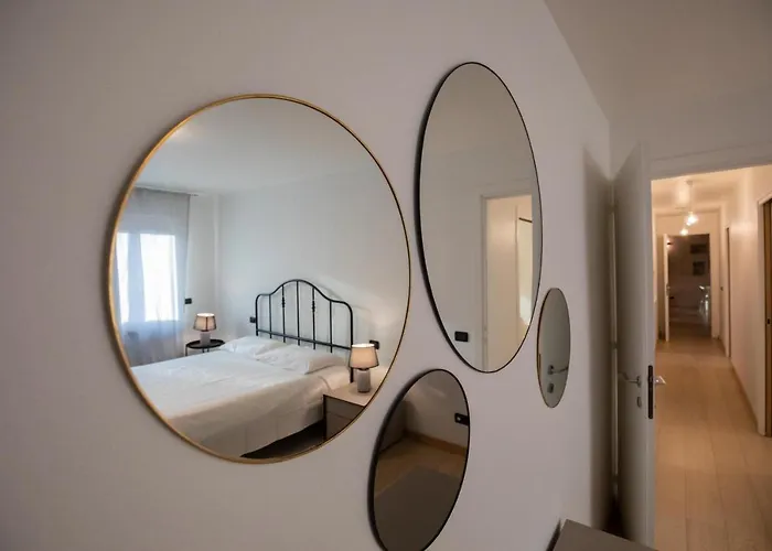 Апартаменты L'atelier Du Temps - Chez Leo *